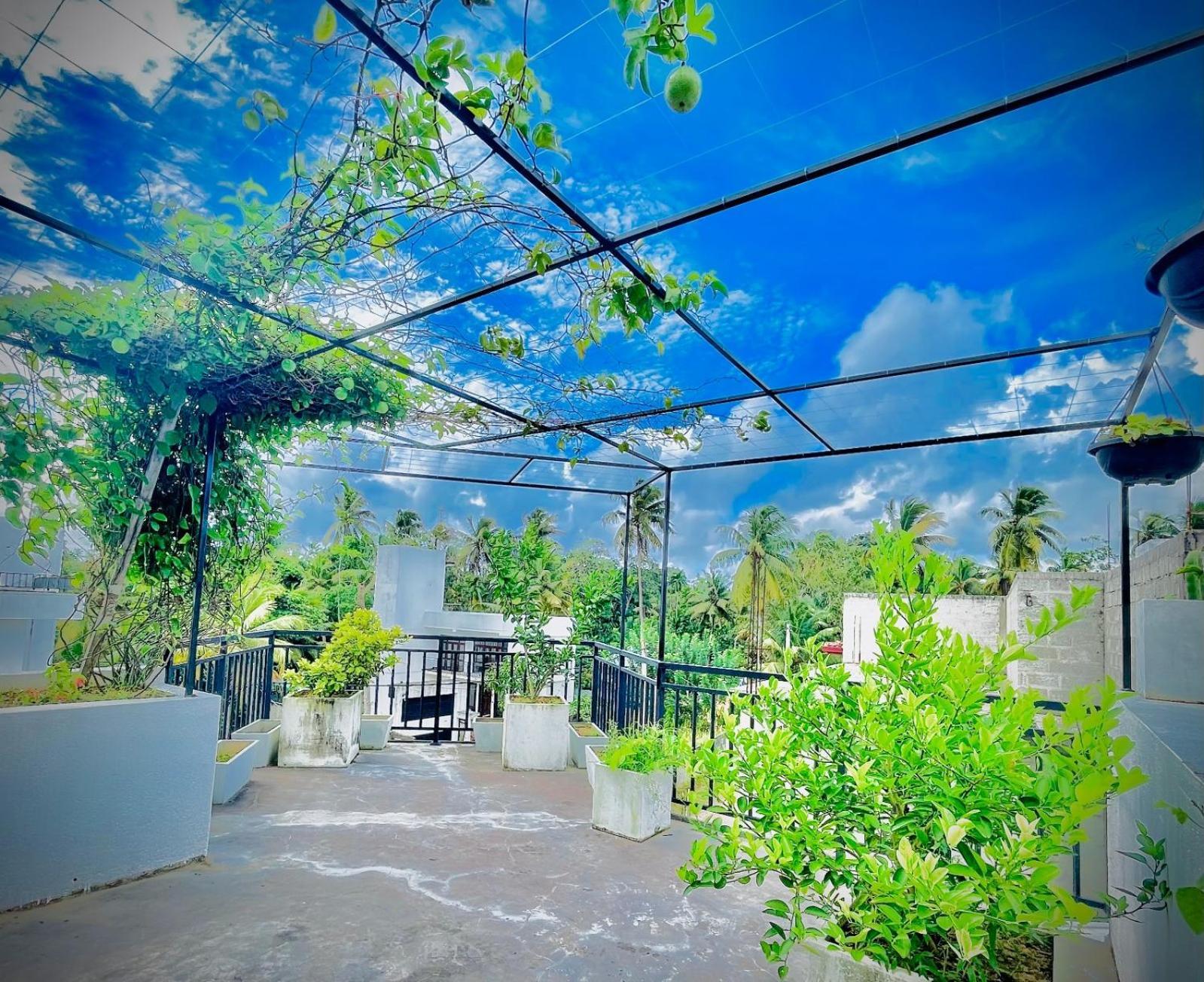 Wavesong Residences Matara Exterior foto