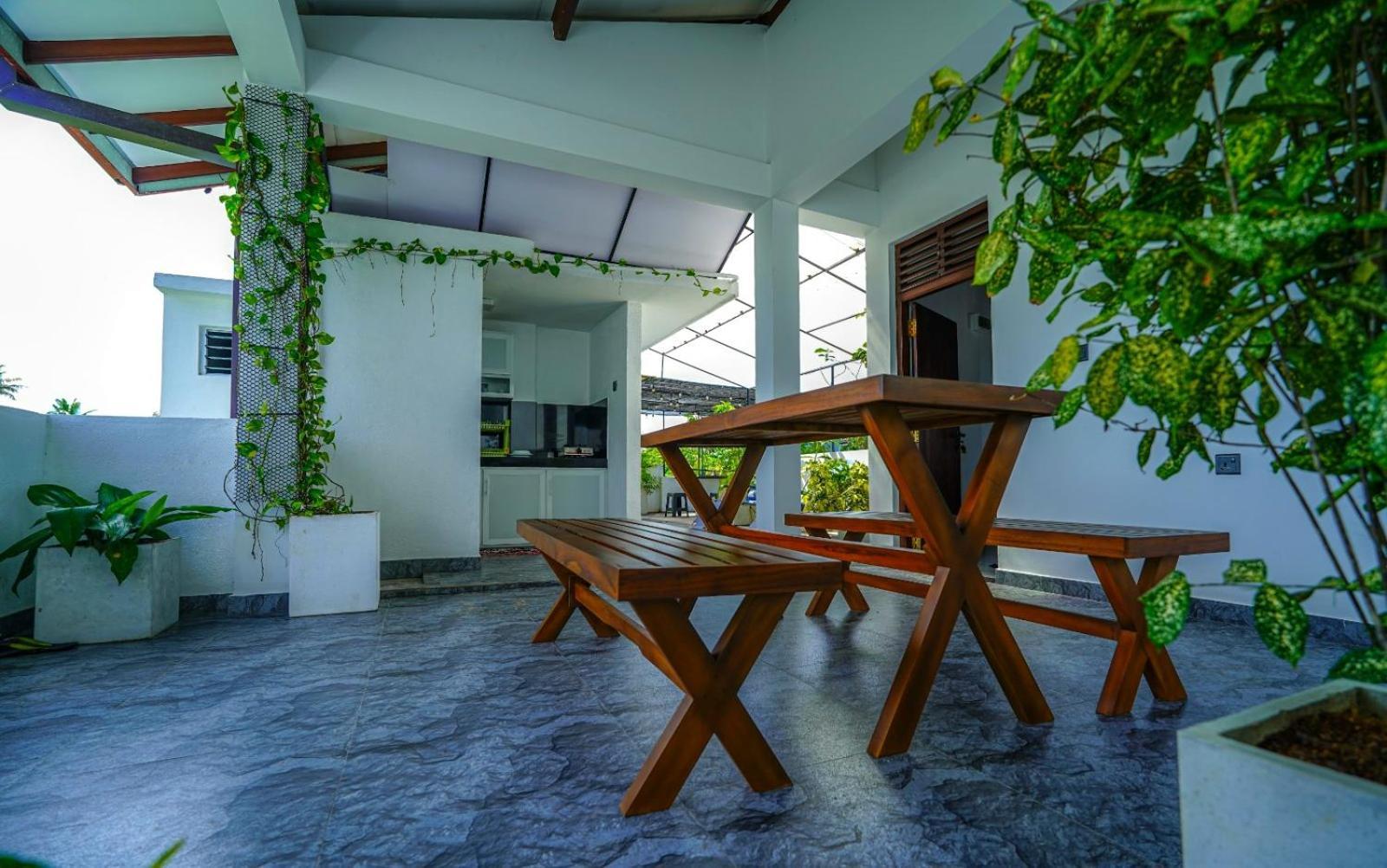 Wavesong Residences Matara Exterior foto